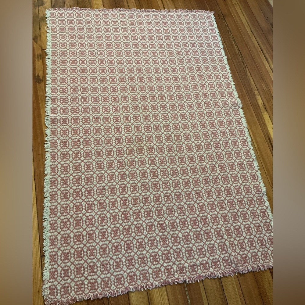 Vintage knit Tablecloth - Picture 4 of 11